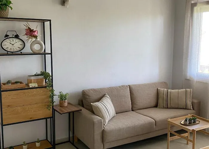 Jozephine 2 By Guide Apartman *